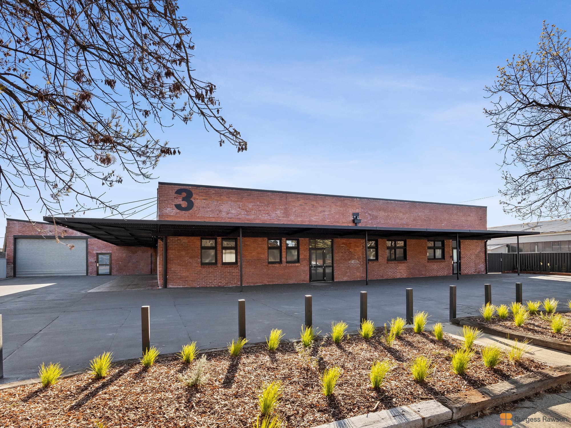 Exceptional Commercial Building – Modernized to Perfection